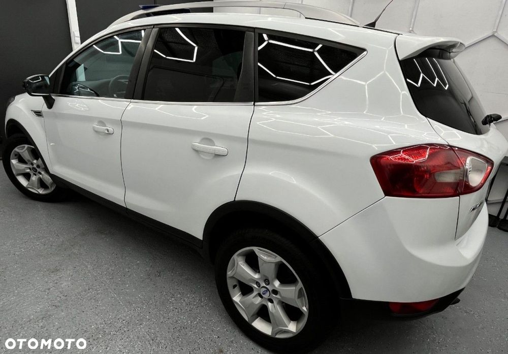 Ford Kuga - 16
