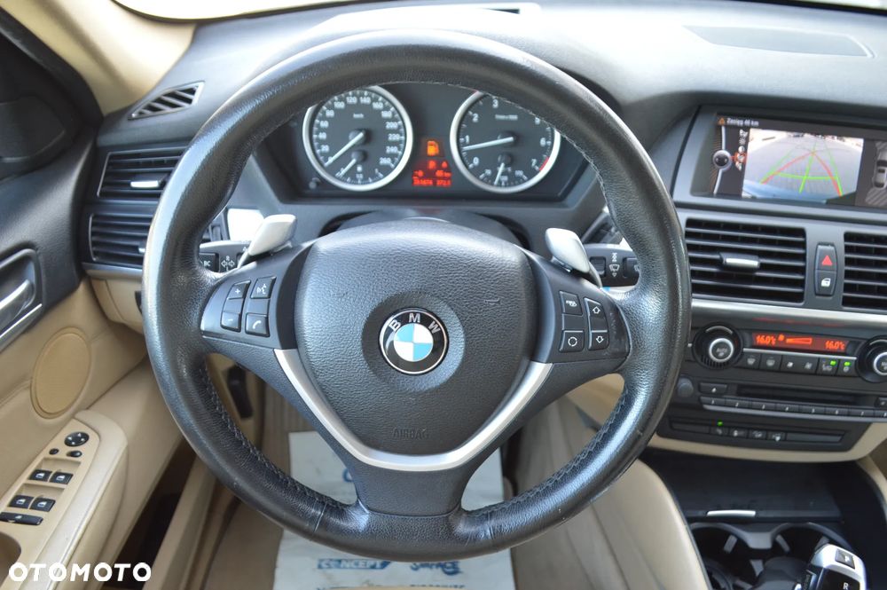 BMW X6 50i xDrive - 18