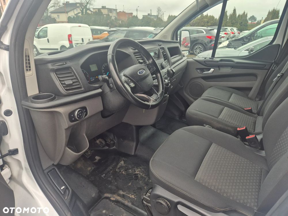 Ford Transit - 12