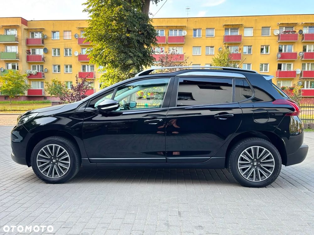 Peugeot 2008 1.2 Pure Tech Active S&S - 29