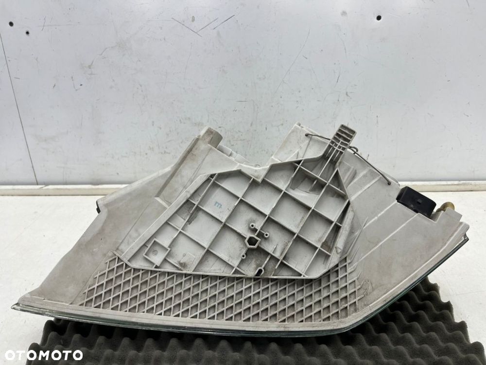 Lampa reflektor Skoda Octavia 2 II 04-08r. prawa przednia Europa zwykła H7 H1 oryginal - 14