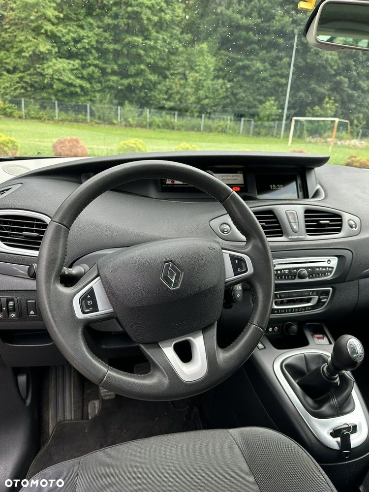 Renault Scenic - 12