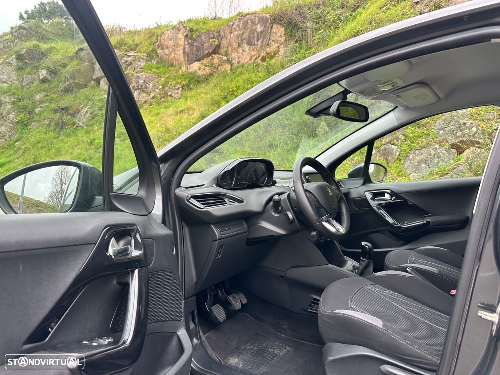 Peugeot 208 1.4 HDi Active - 16