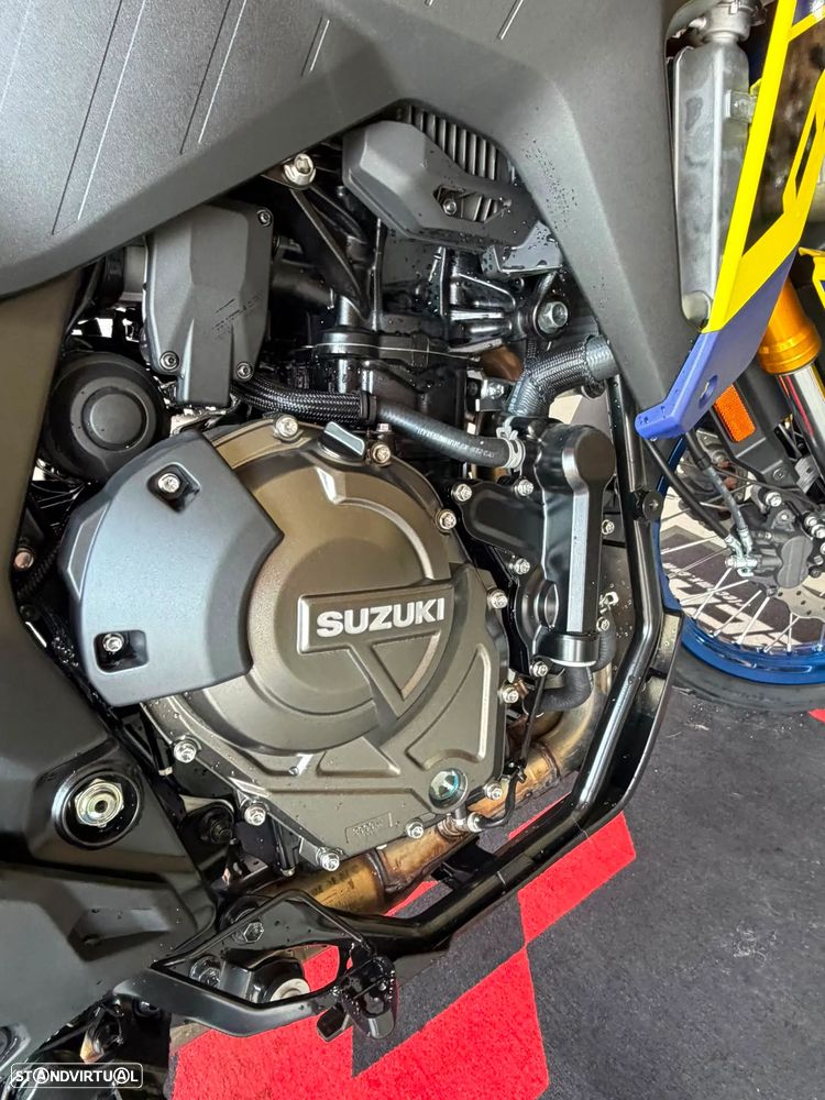 Suzuki DL 800 DE MY26 - 17