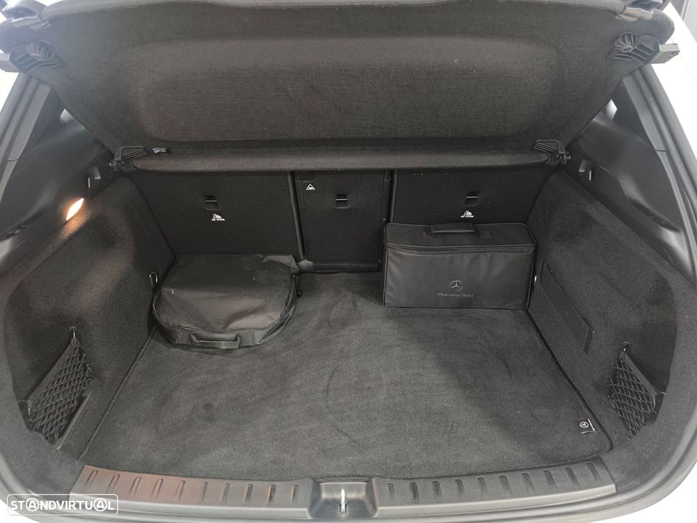 Mercedes-Benz GLA 250 e Progressive - 25