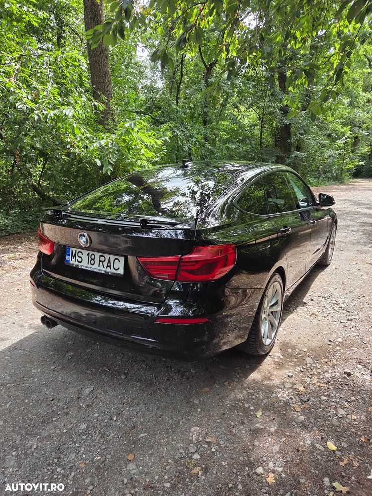 BMW Seria 3 325d AT Sport Line - 8
