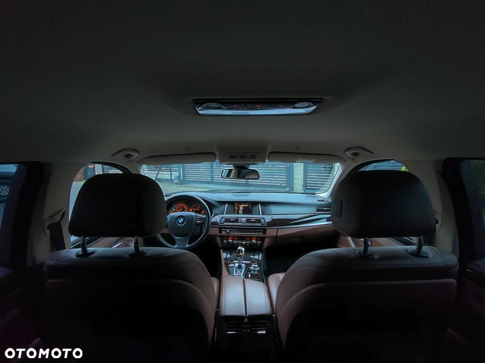 BMW Seria 5 520d - 10