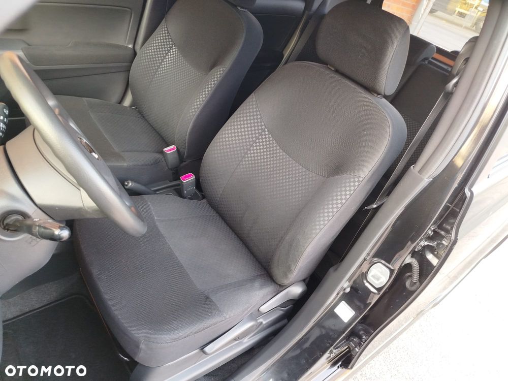 Daihatsu Materia 1.5 - 19