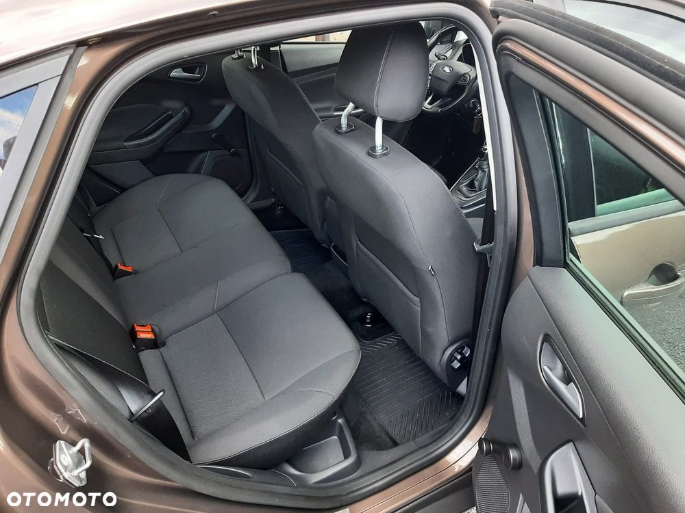 Ford Focus 1.6 SYNC Edition - 15