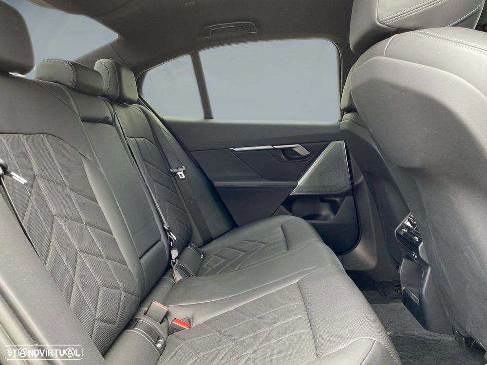 BMW 520 d Pack Desportivo M - 17