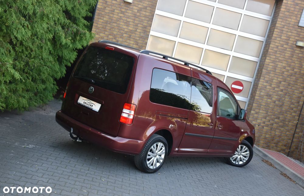 Volkswagen Caddy Maxi Highline DSG - 28