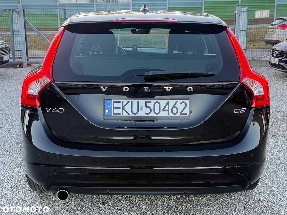 Volvo V60 D2 Summum - 11