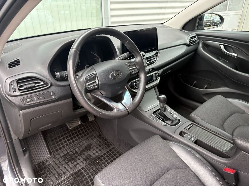 Hyundai i30 1.5 T-GDI 48V Executive DCT - 9