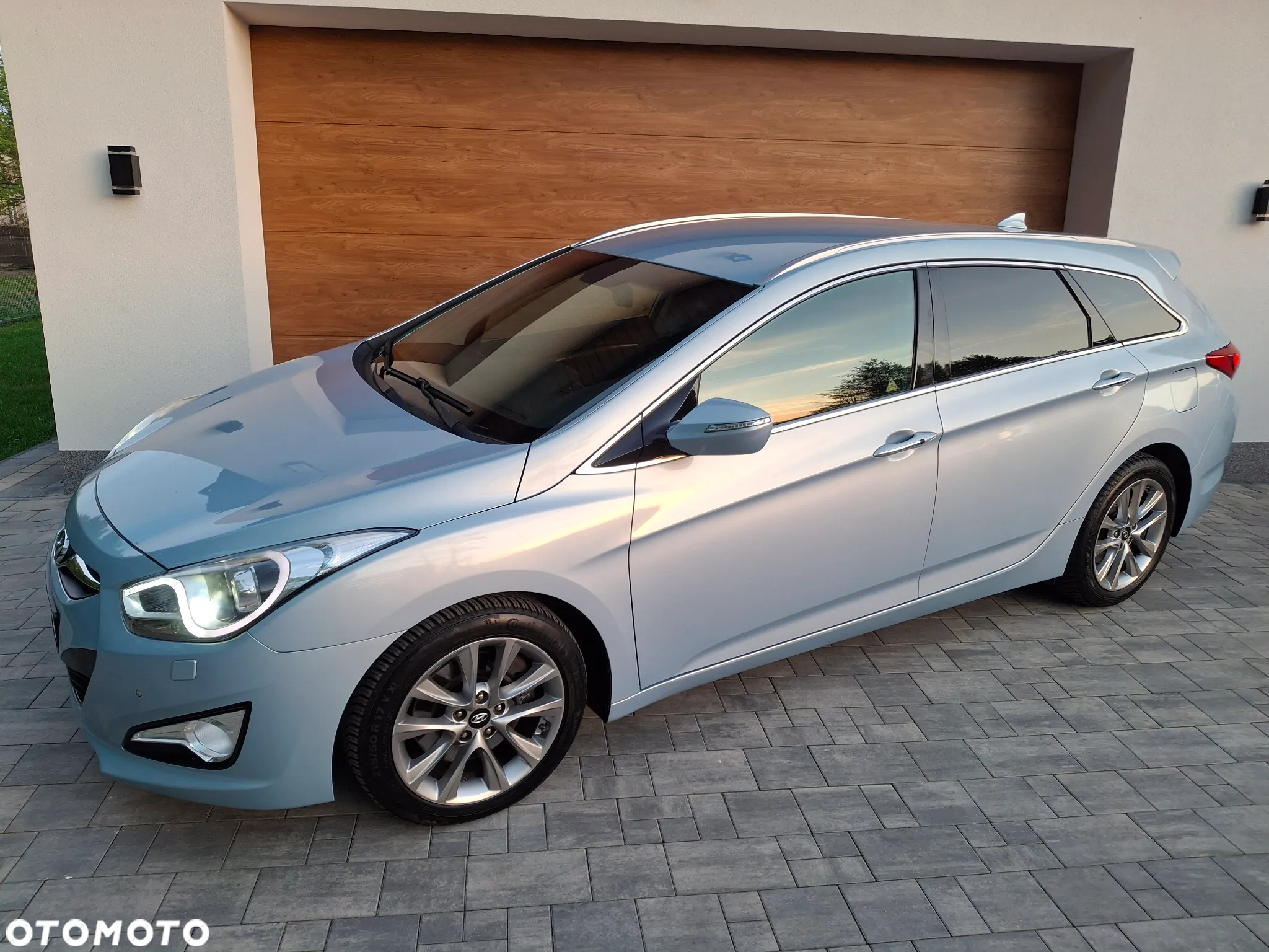 Hyundai i40 i40cw 1.7 CRDi Automatik Fifa World Cup Edition - 4