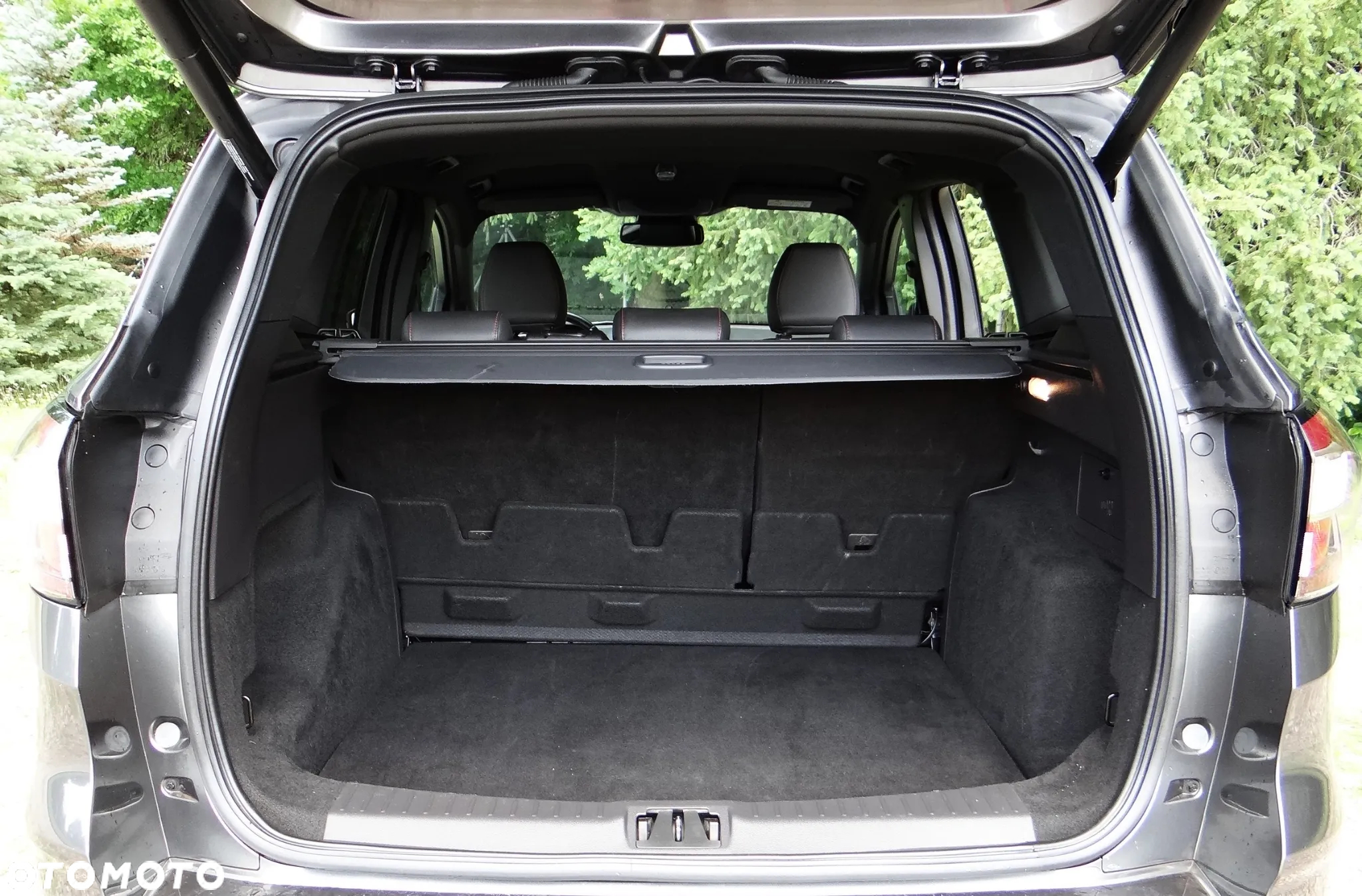 Ford Kuga 1.5 EcoBoost 2x4 ST-Line - 24