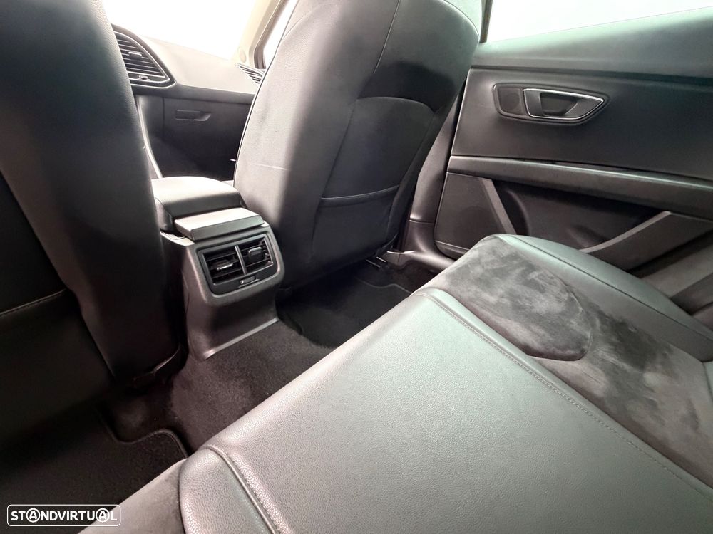 SEAT Leon 1.6 TDI S&S Style - 24