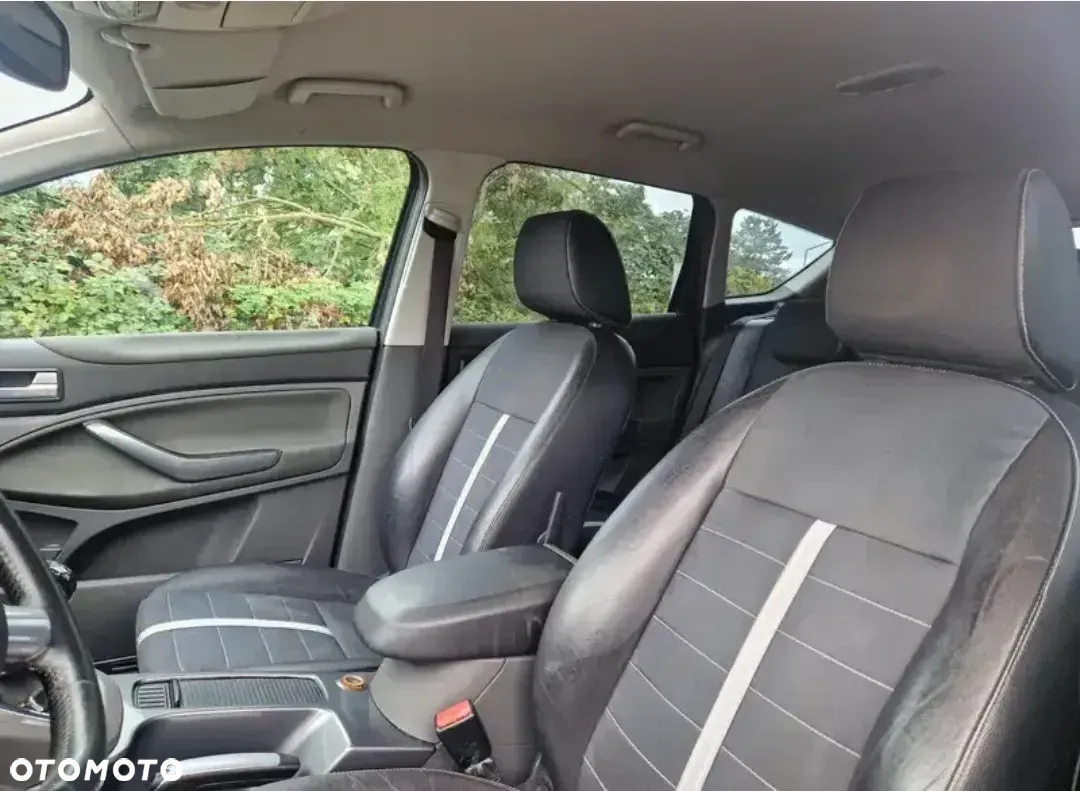 Ford Kuga 2.0 TDCi 4x4 Titanium - 8