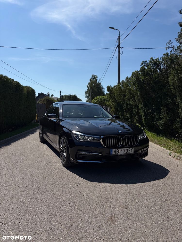 BMW Seria 7 740Li - 1