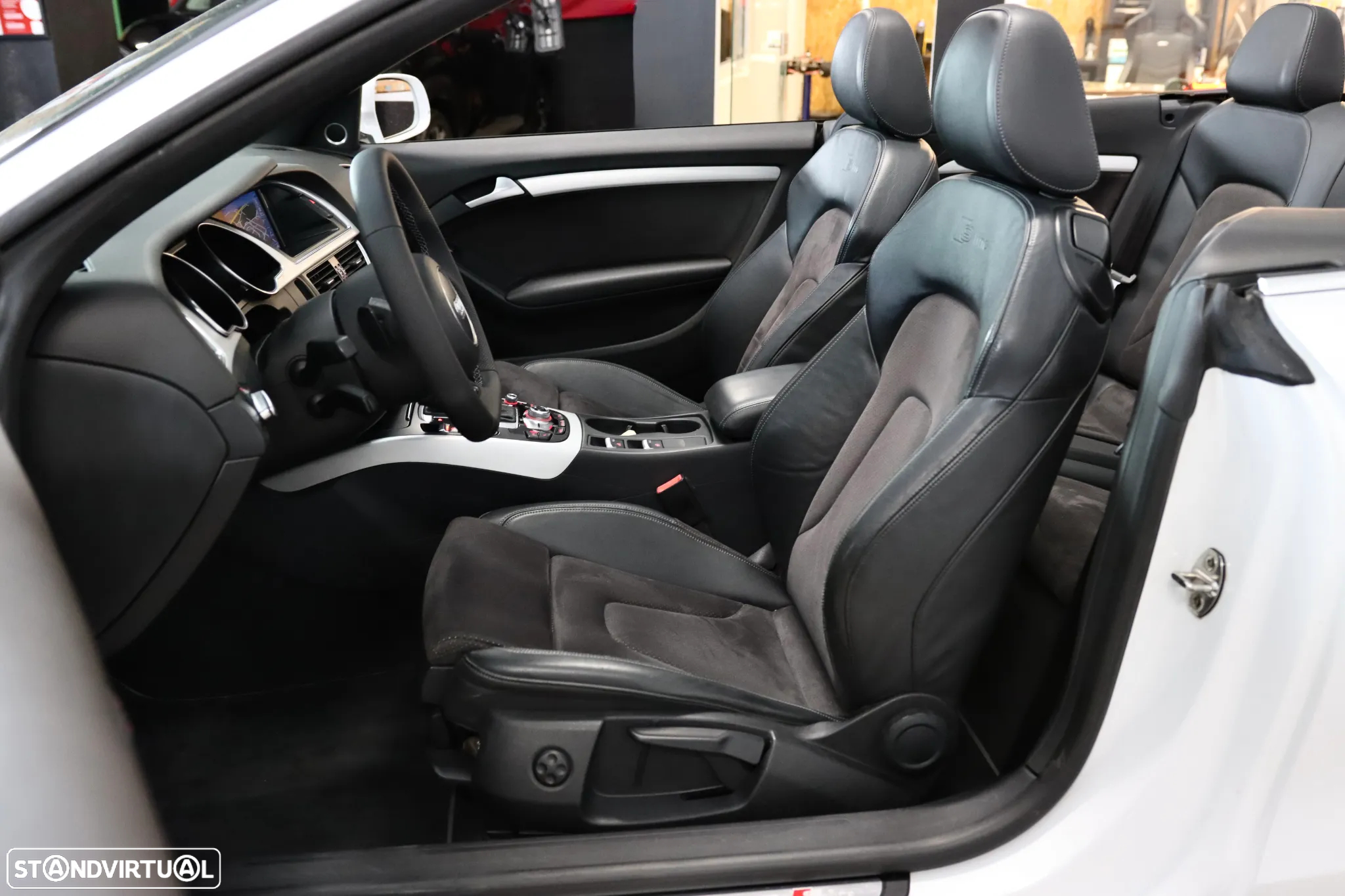 Audi A5 Cabrio 2.0 TDi S-line S tronic - 25