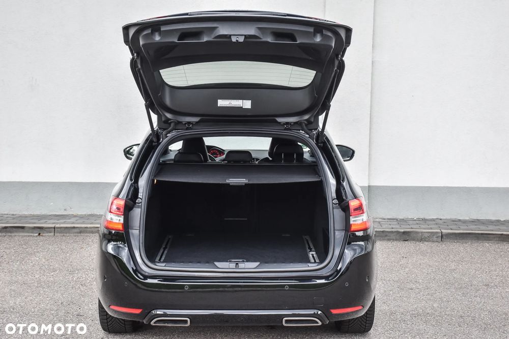 Peugeot 308 SW 1.6 e-THP GT S&S - 39