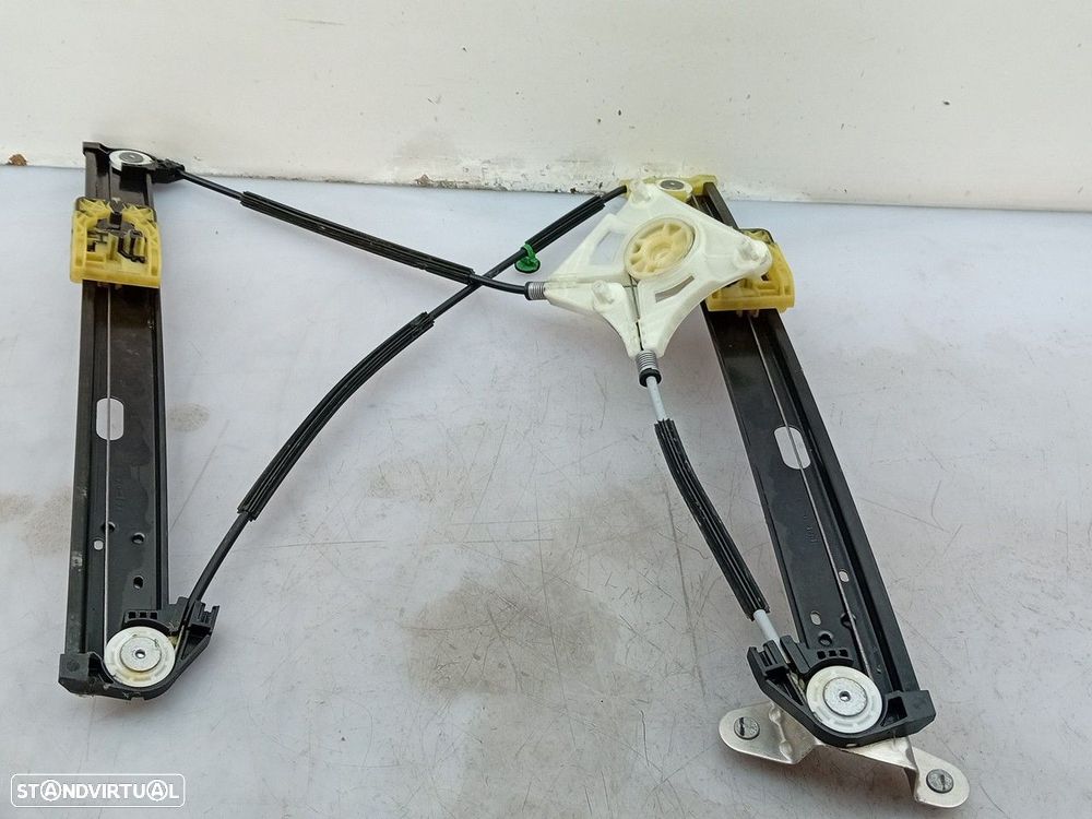 Elevador vidros frente direito VOLKSWAGEN Polo (AW1) - 1