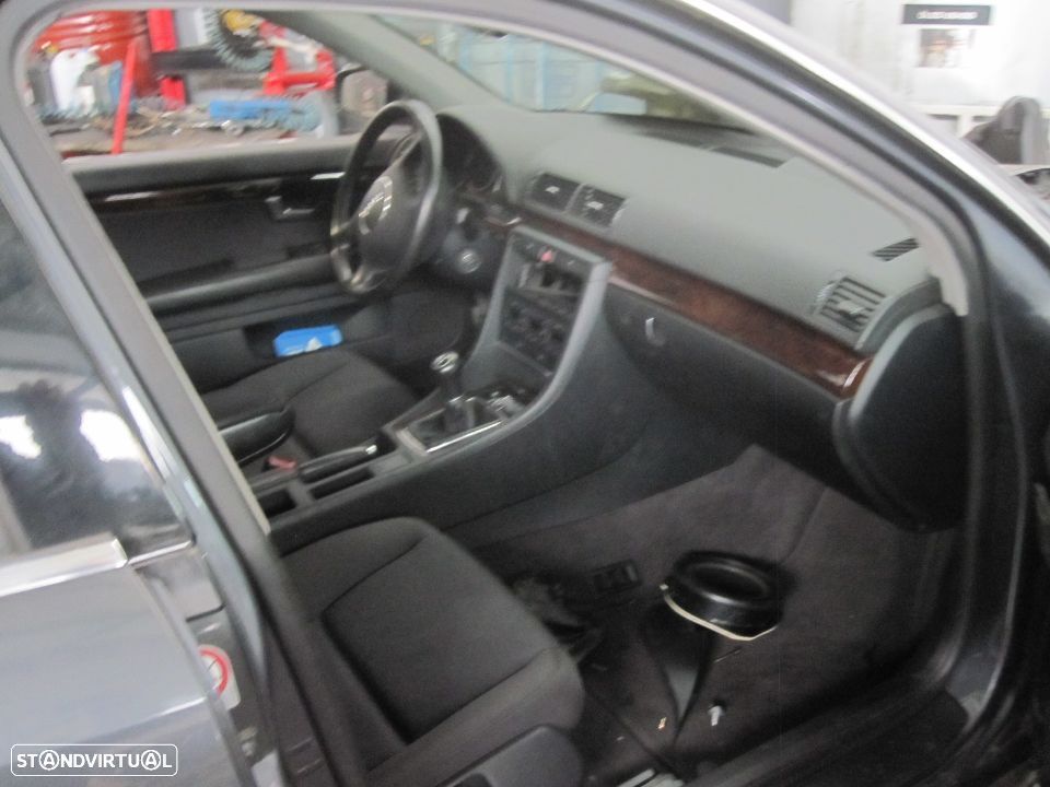 Tablier Audi A4 B6 130cv de 2001 - 6