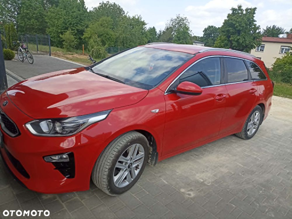 Kia Ceed - 1