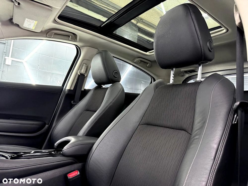 Honda HR-V 1.5 i-VTEC CVT Executive - 23