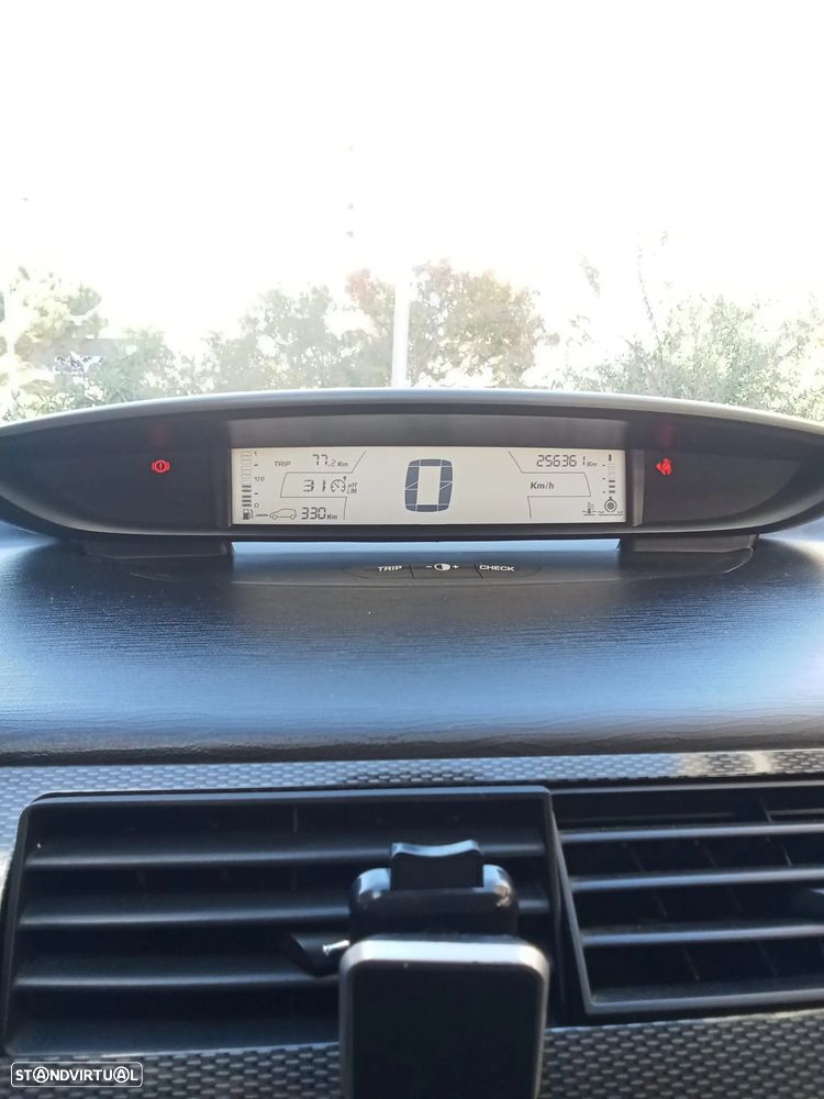 Citroën C4 1.6 HDi Exclusive - 7