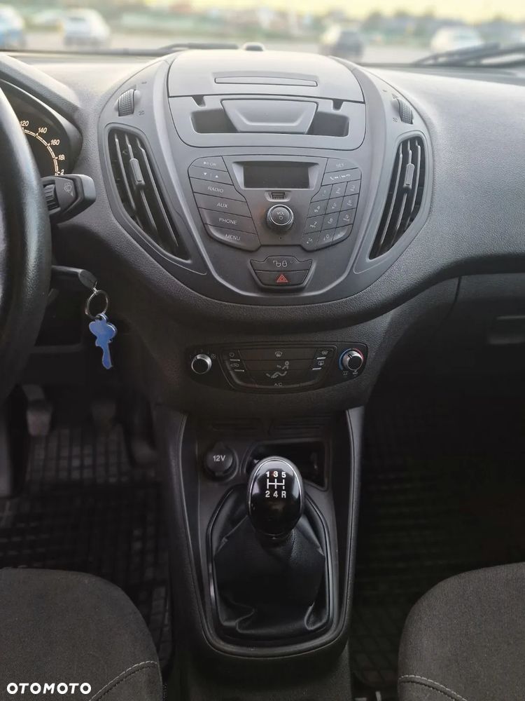 Ford Courier - 9