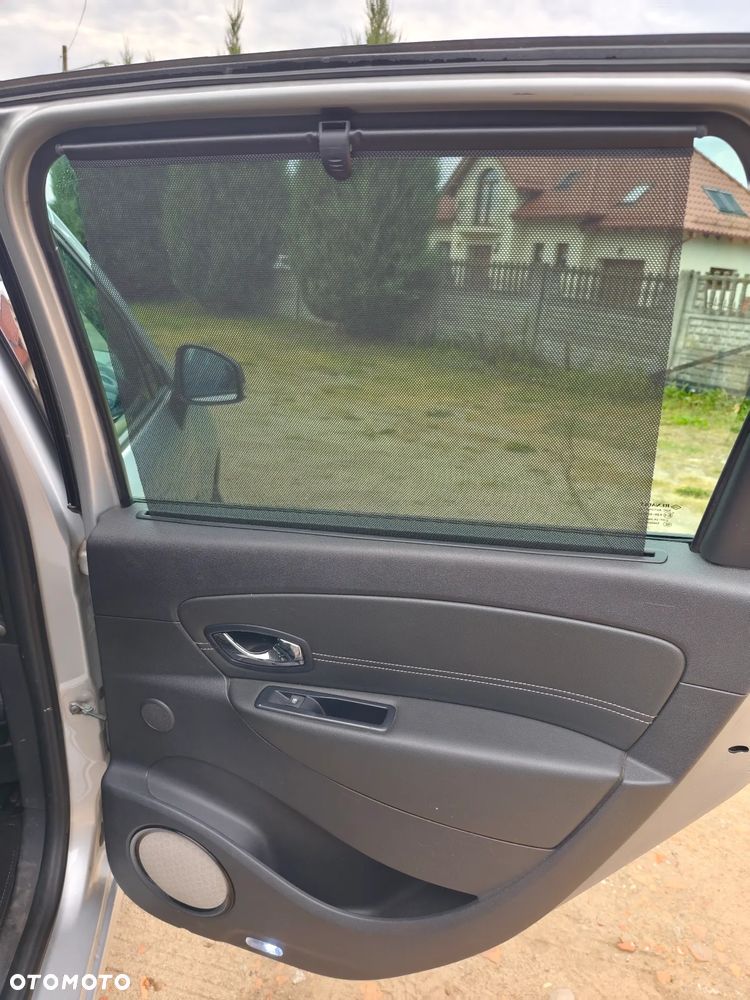 Renault Scenic ENERGY TCe 130 BOSE EDITION - 31