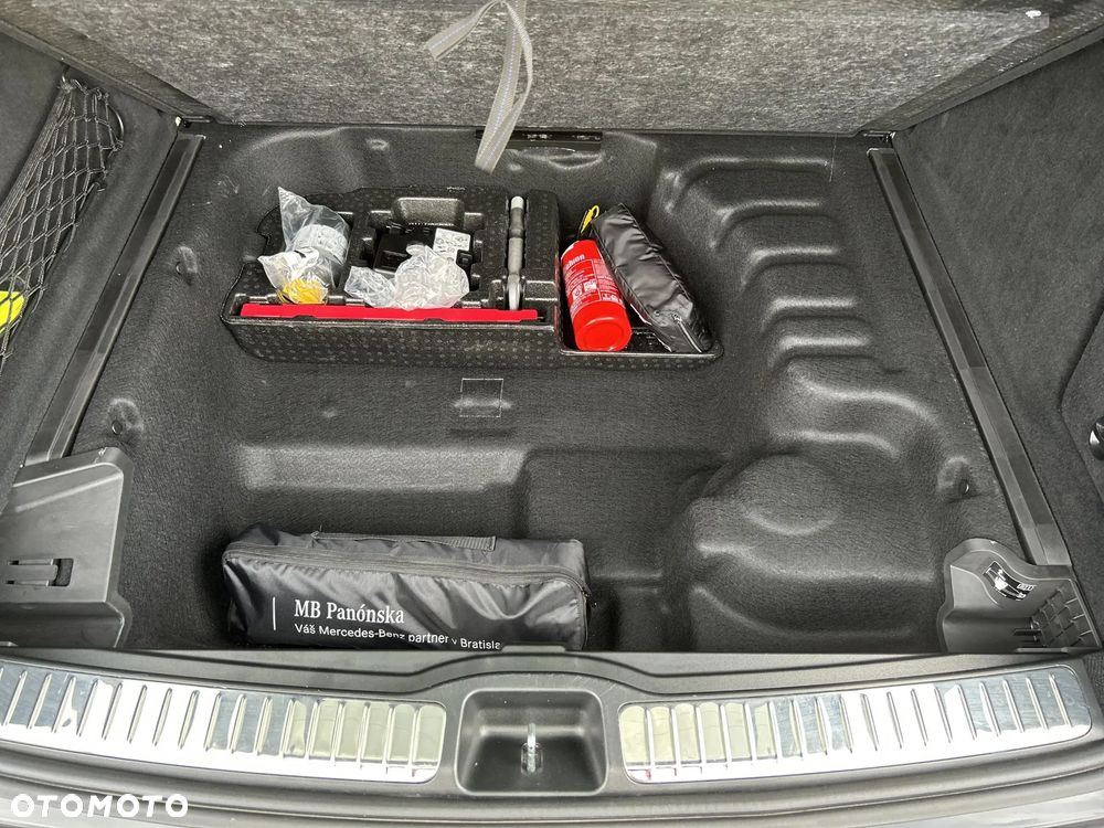 Mercedes-Benz GLE 300 d 4-Matic - 24