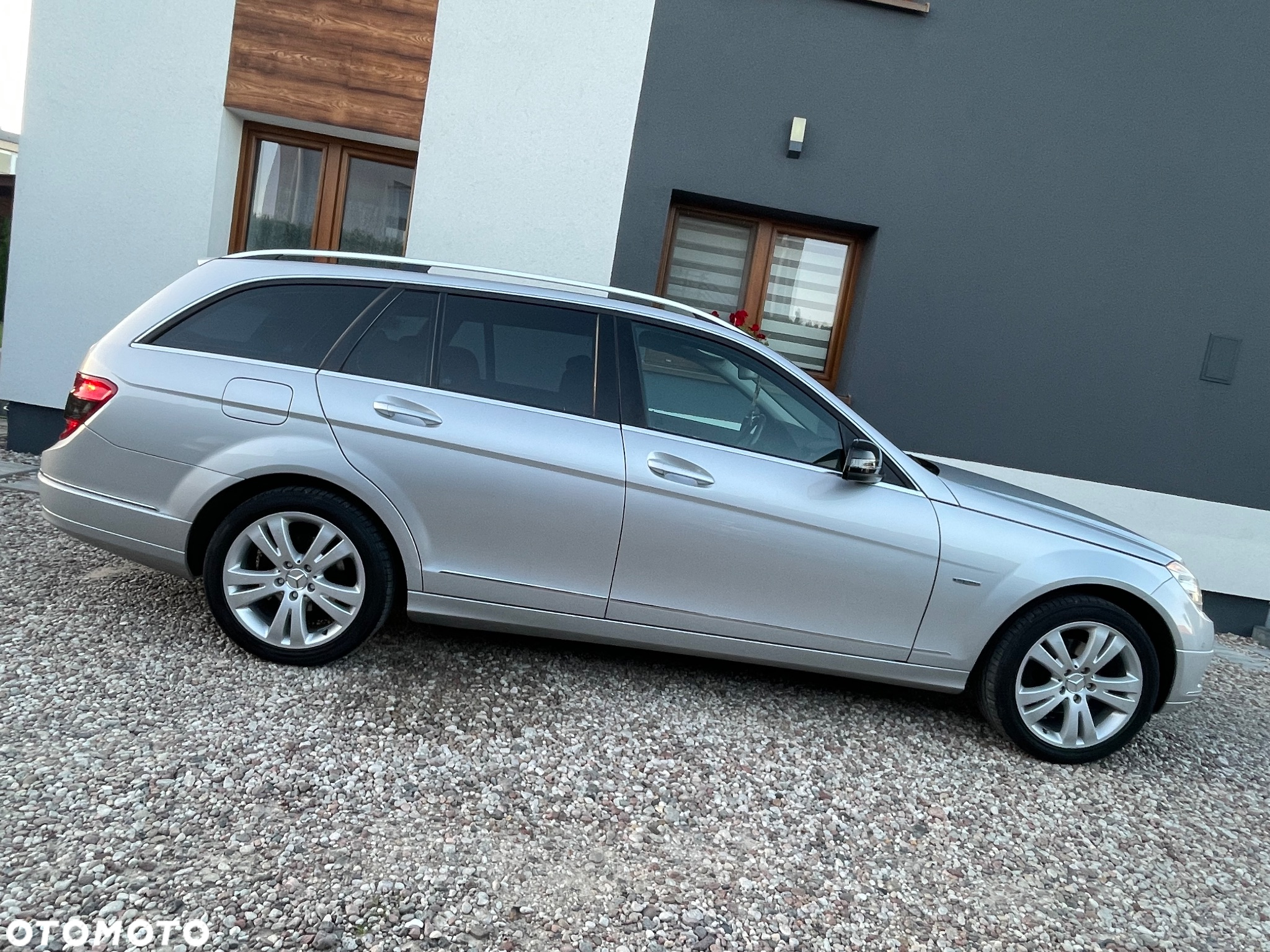Mercedes-Benz Klasa C 180 T Kompressor Automatik BlueEFFICIENCY Avantgarde - 26