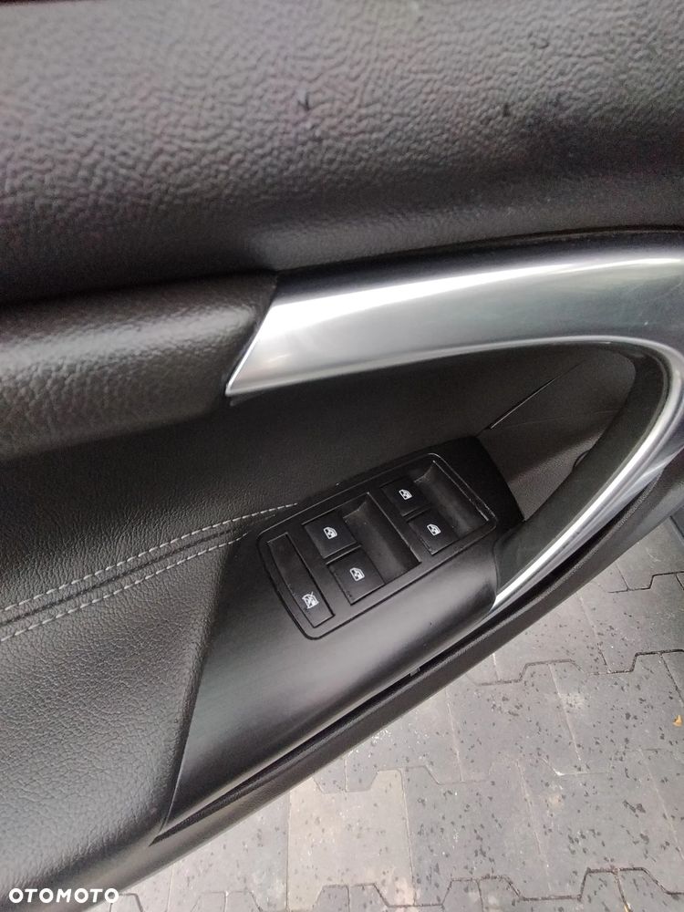 Opel Insignia - 31
