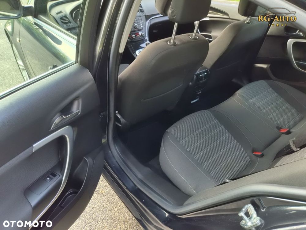 Opel Insignia - 29