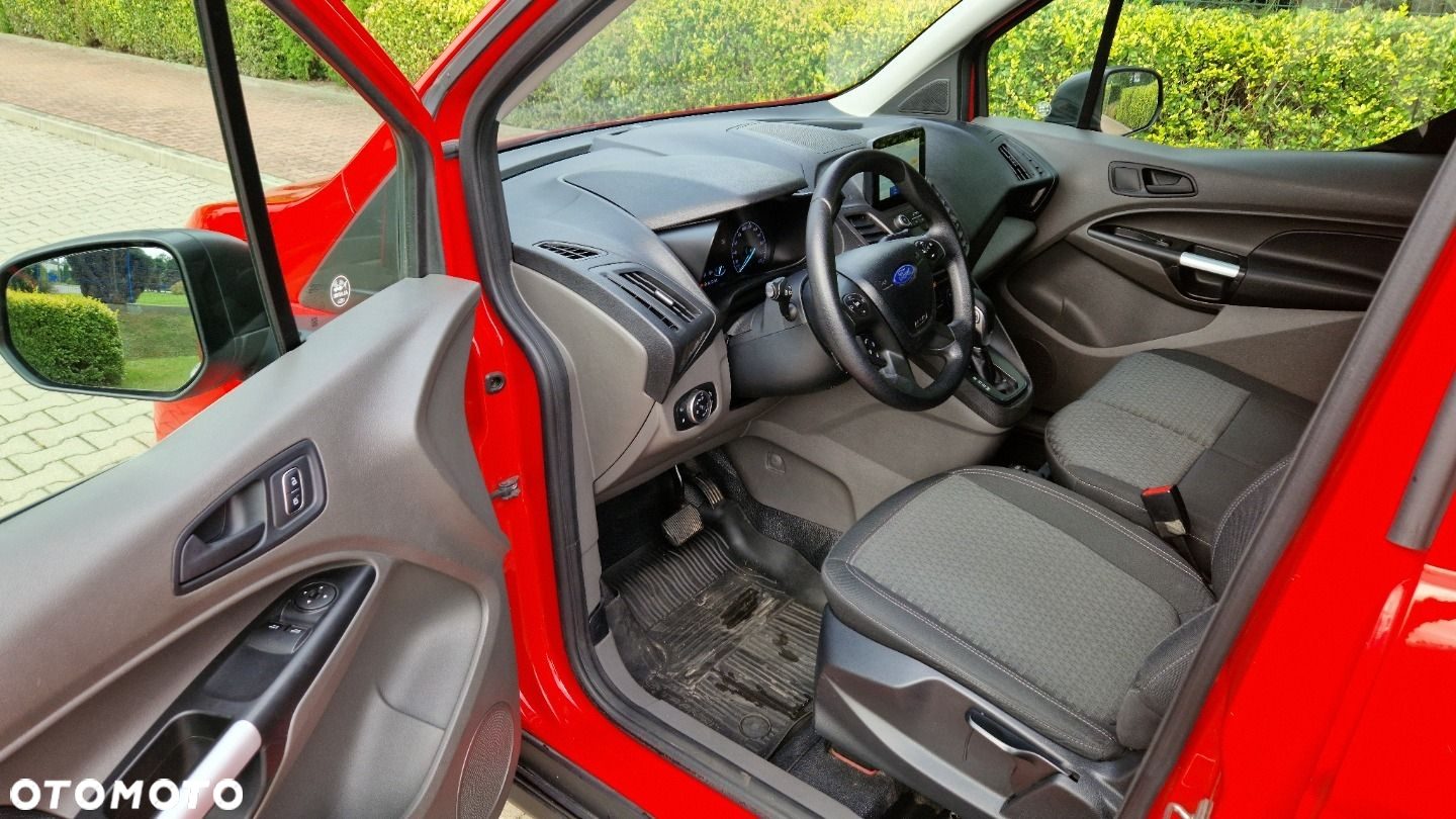 Ford Transit Conect - 8