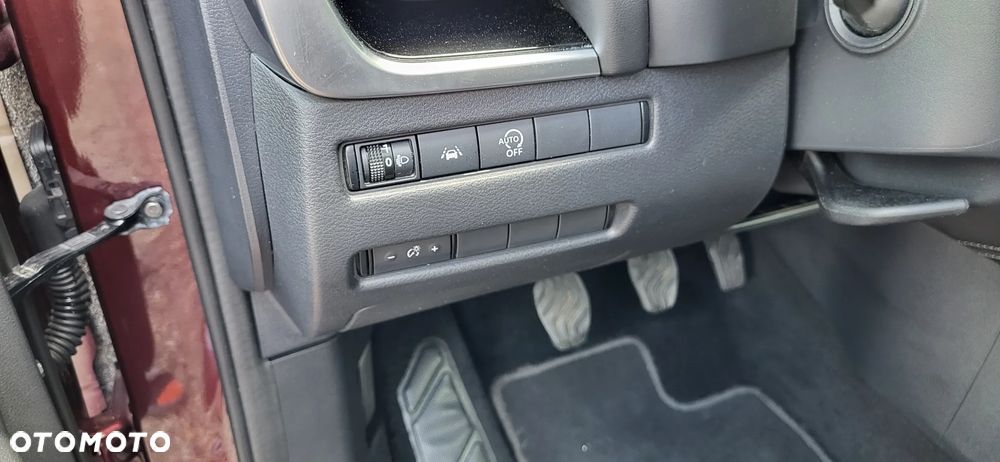 Nissan Qashqai 1.3 DIG-T MHEV N-Connecta - 32