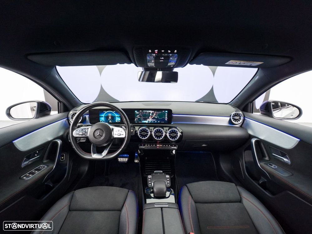 Mercedes-Benz A 250 e AMG Line - 14