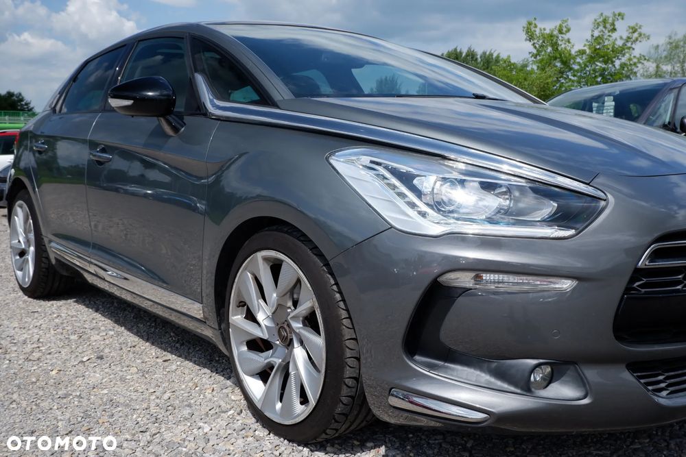 Citroën DS5 HDi 165 SportChic - 2