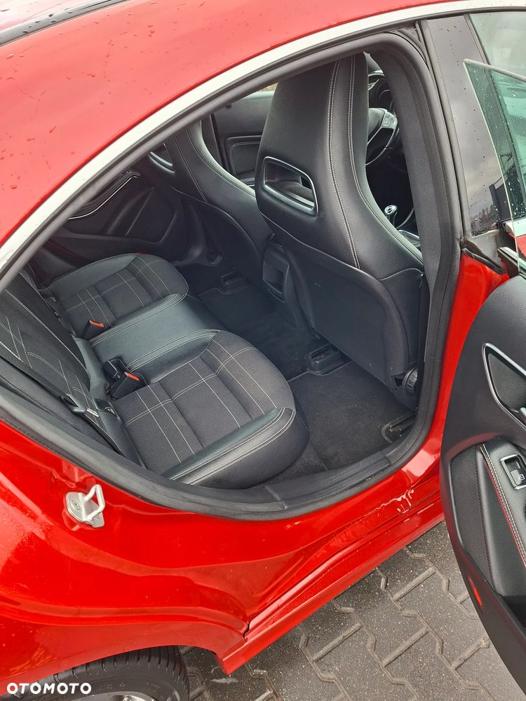 Mercedes-Benz CLA 180 - 10