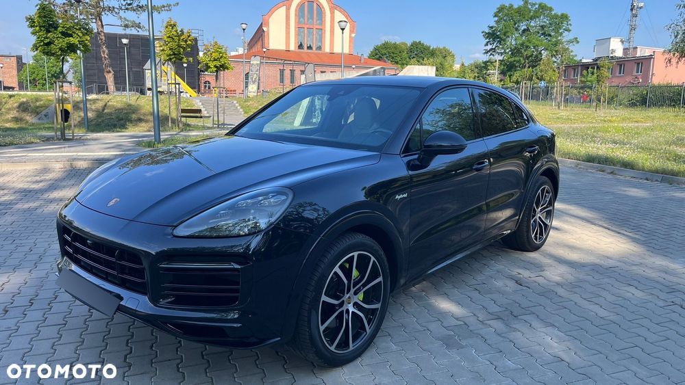 Porsche Cayenne Coupe E-Hybrid Platinum Edition - 1