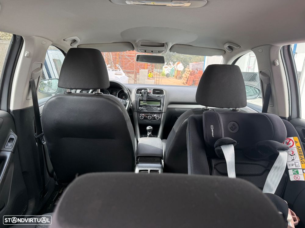 VW Golf 1.6 TDi Confortline - 7