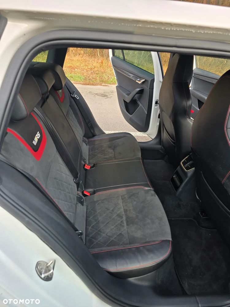 Skoda Octavia 2.0 TDI 4x4 DSG RS - 24