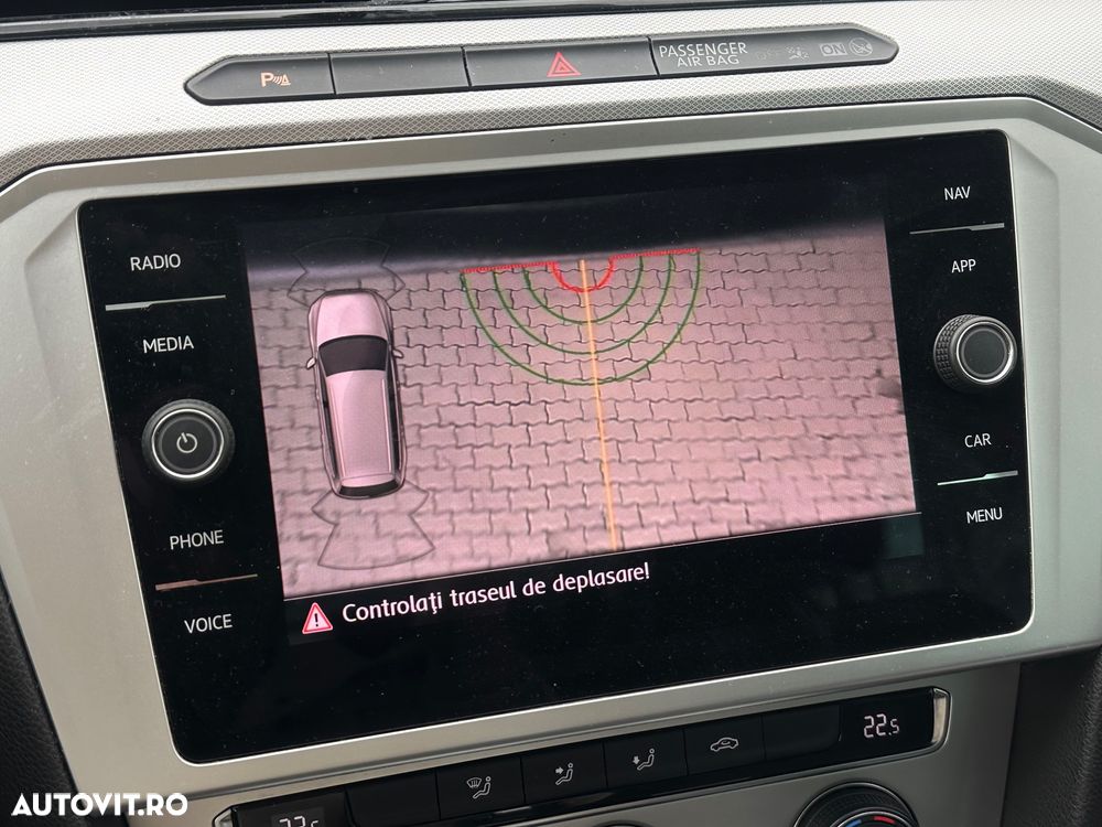 Volkswagen Passat 1.6 TDI SCR DSG Comfortline - 31