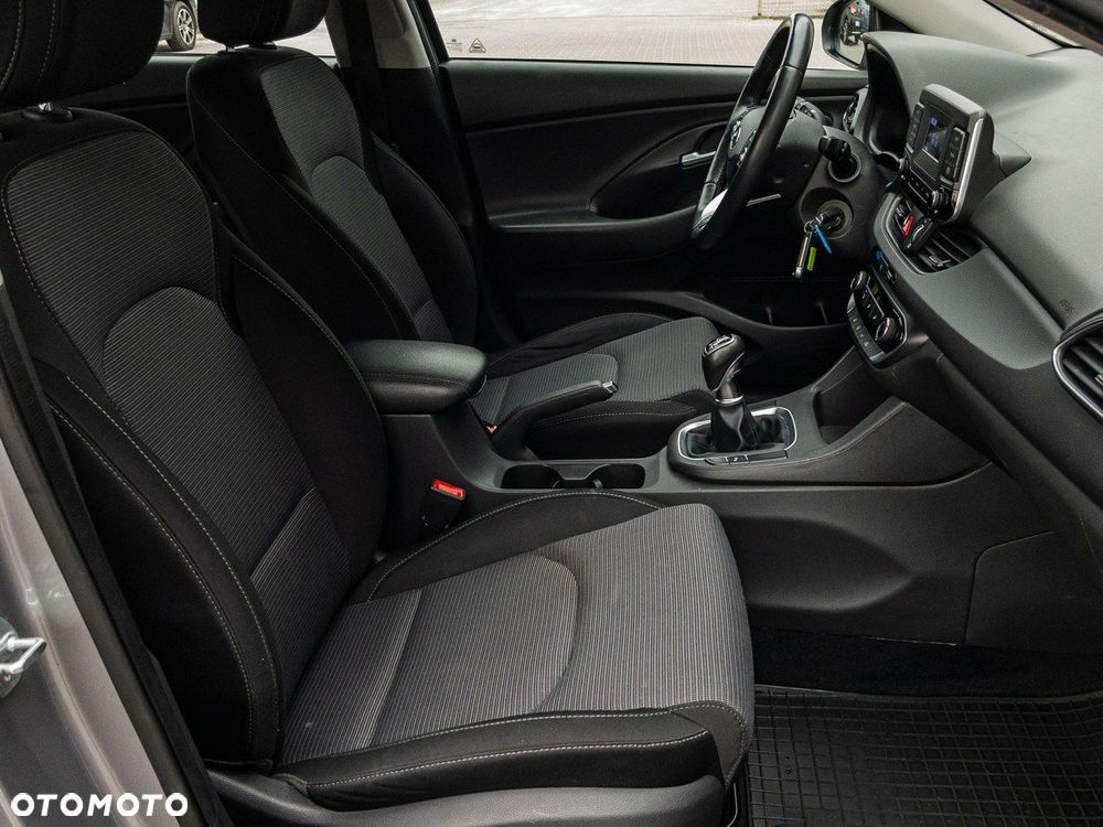 Hyundai i30 1.5 DPI Modern - 22