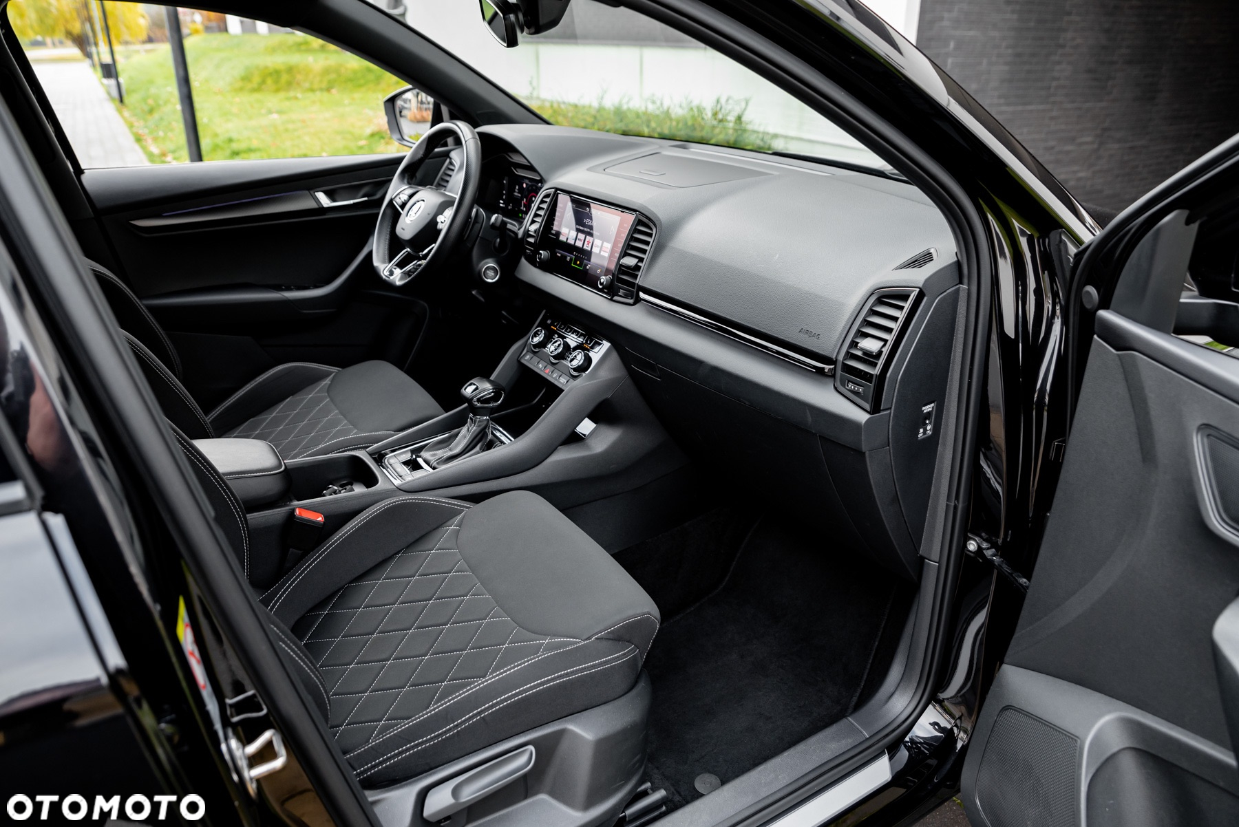 Skoda Karoq 2.0 TSI 4x4 DSG Sportline - 25