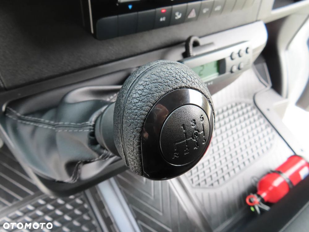 Mercedes-Benz Sprinter 317 CDI 170 KM Chłodnia -32 st.C 8.E.Palet IGLOOCAR 4230 mm Boczne Drzwi, Agregat Thermo King V200 MAX, Rozstaw Osi 4325 mm, Ładowność 910 Kg, GWARANCJA FABRYCZNA,  Stan Wizualny I Techniczny NOWY Tak Jak Z Taśmy Produkcyjnej Gotowy Dostępny OKAZJA POLECAM - 40