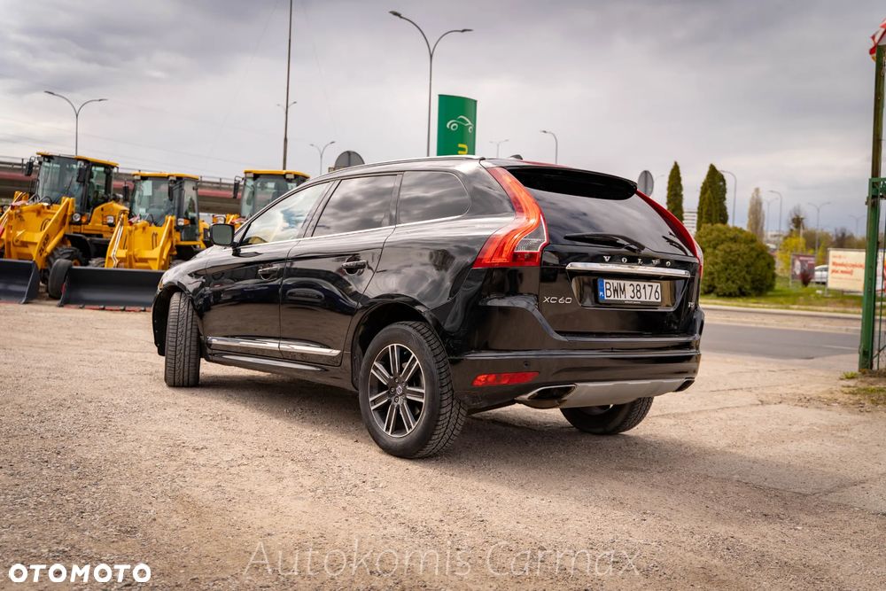 Volvo XC 60 T5 Geartronic Momentum - 11
