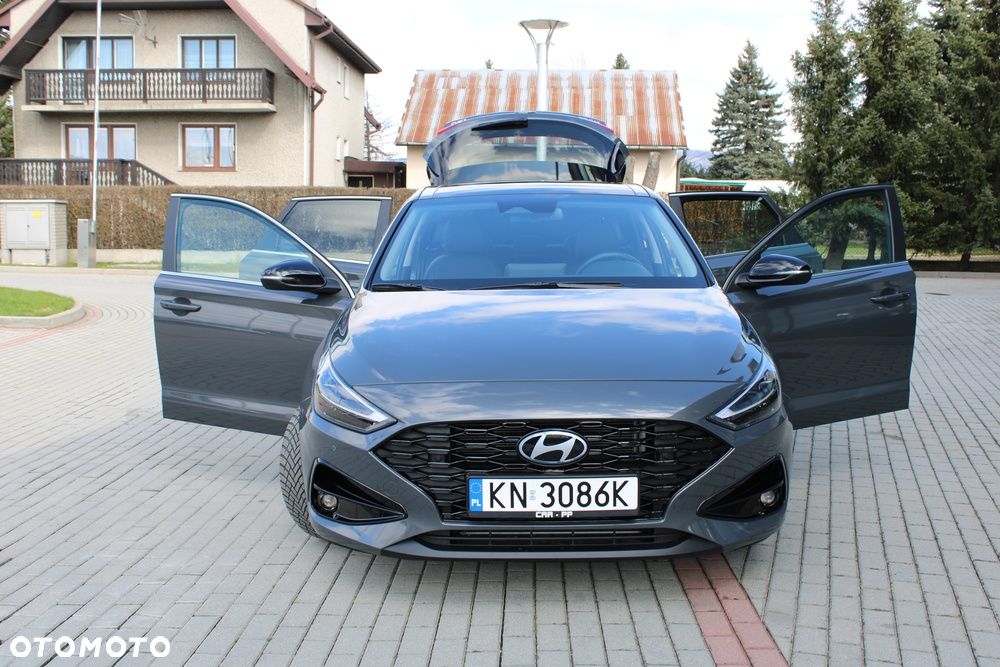 Hyundai i30 ver-1-5-t--gdi-48v-smart-dct - 14