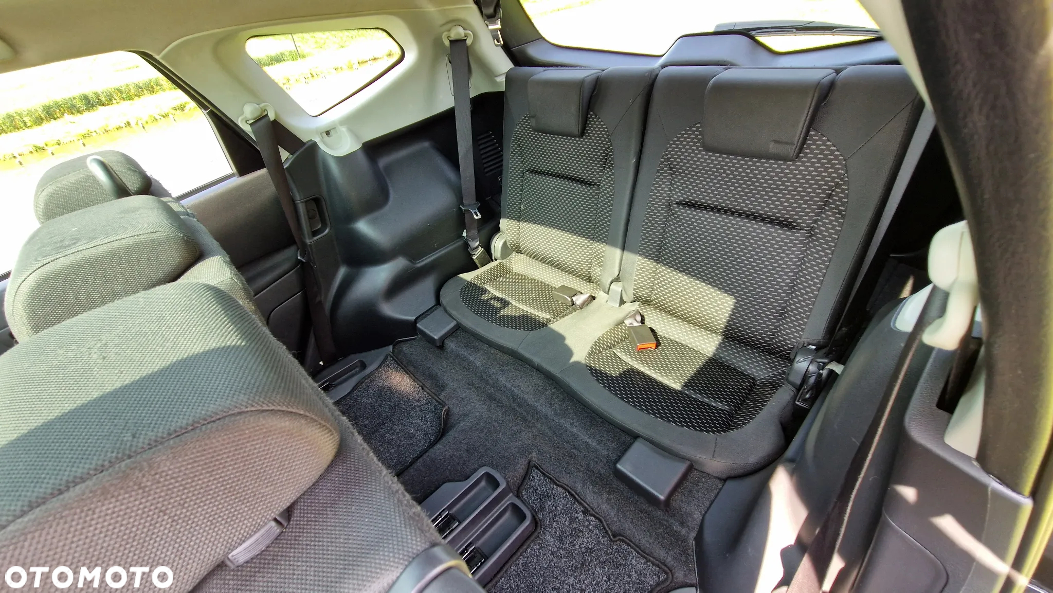 Nissan Qashqai+2 - 14